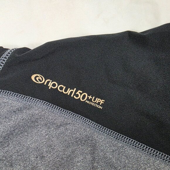 Rip Curl Rash Guard Womens Large Black Gray Surf Top Short Sleeve UPF 50+ - Picture 3 of 8